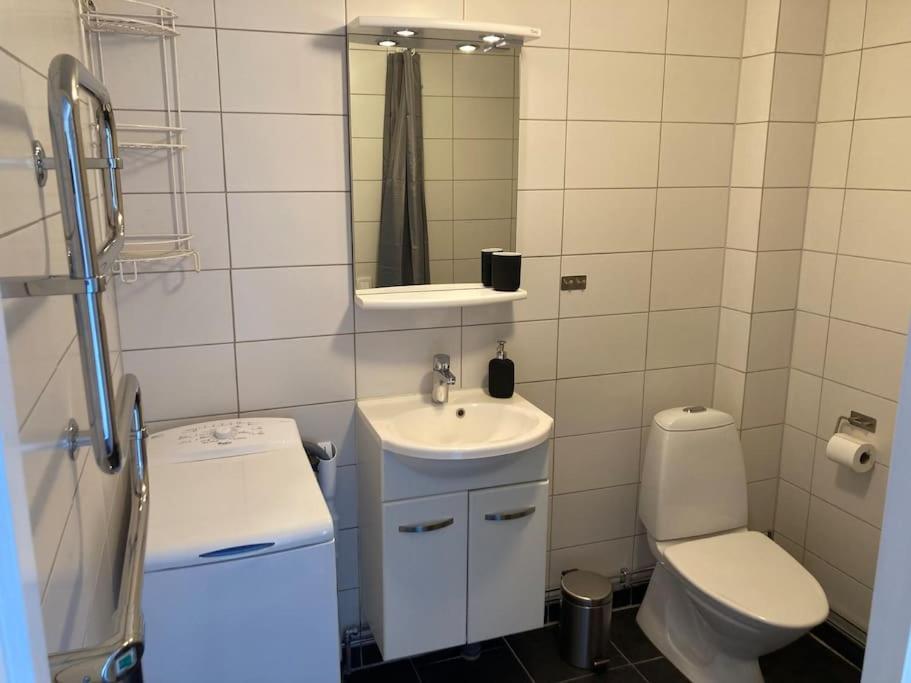 Fin Laegenhet Mitt Pa Bjaerehalvoen Appartement Båstad Buitenkant foto